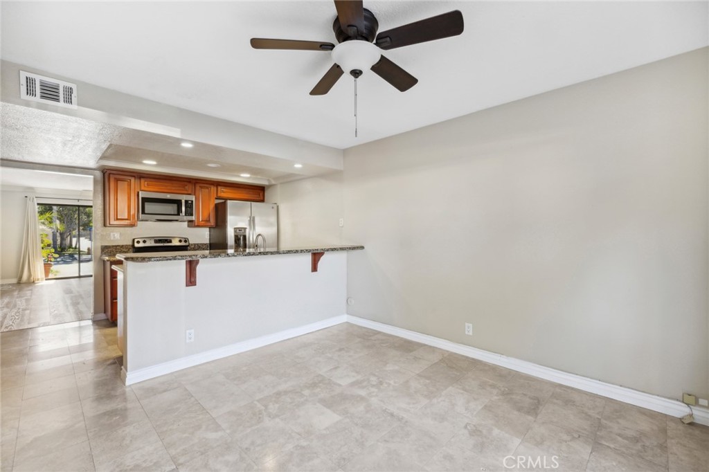 7645 Bay Drive Unit: 104