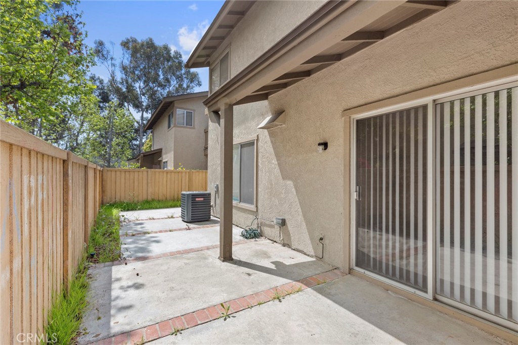 86 Clearbrook Unit: 33