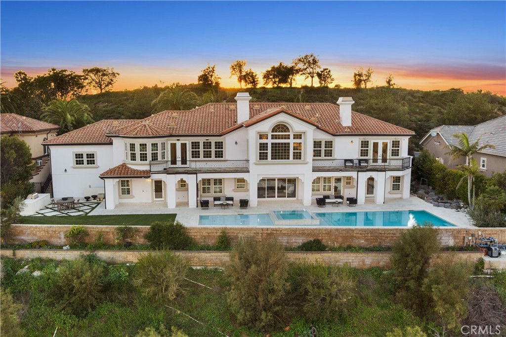 477 N Carlisle Place