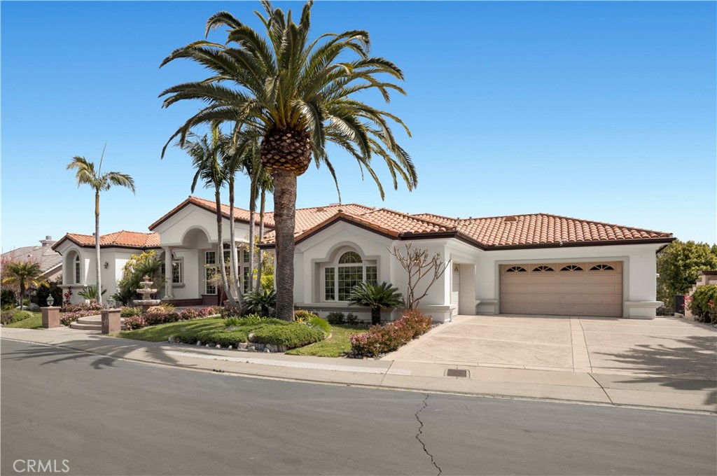 477 N Carlisle Place