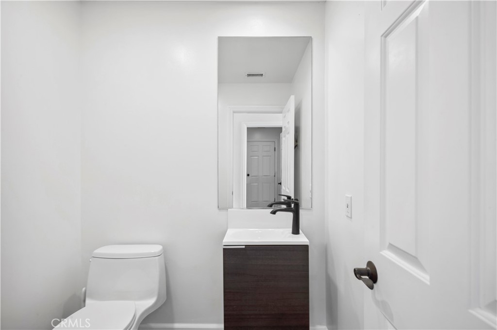 477 N Carlisle Place