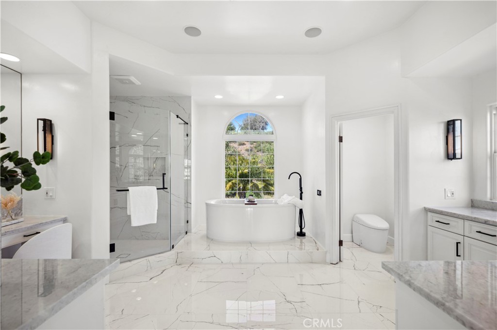 477 N Carlisle Place