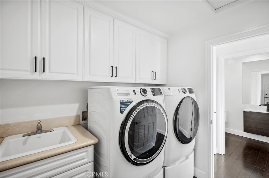 477 N Carlisle Place