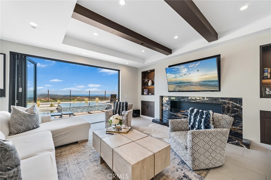 9 Coastal Canyon Drive