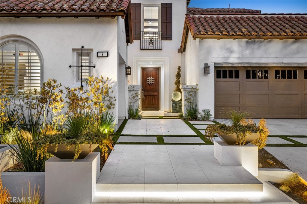 9 Coastal Canyon Drive