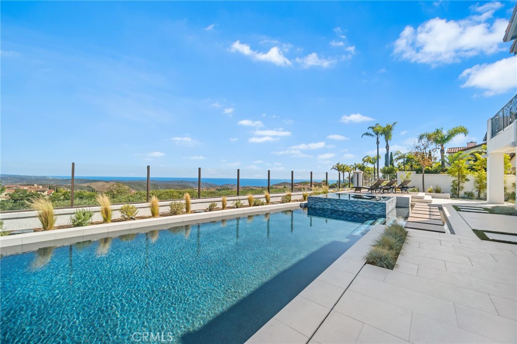 9 Coastal Canyon Drive
