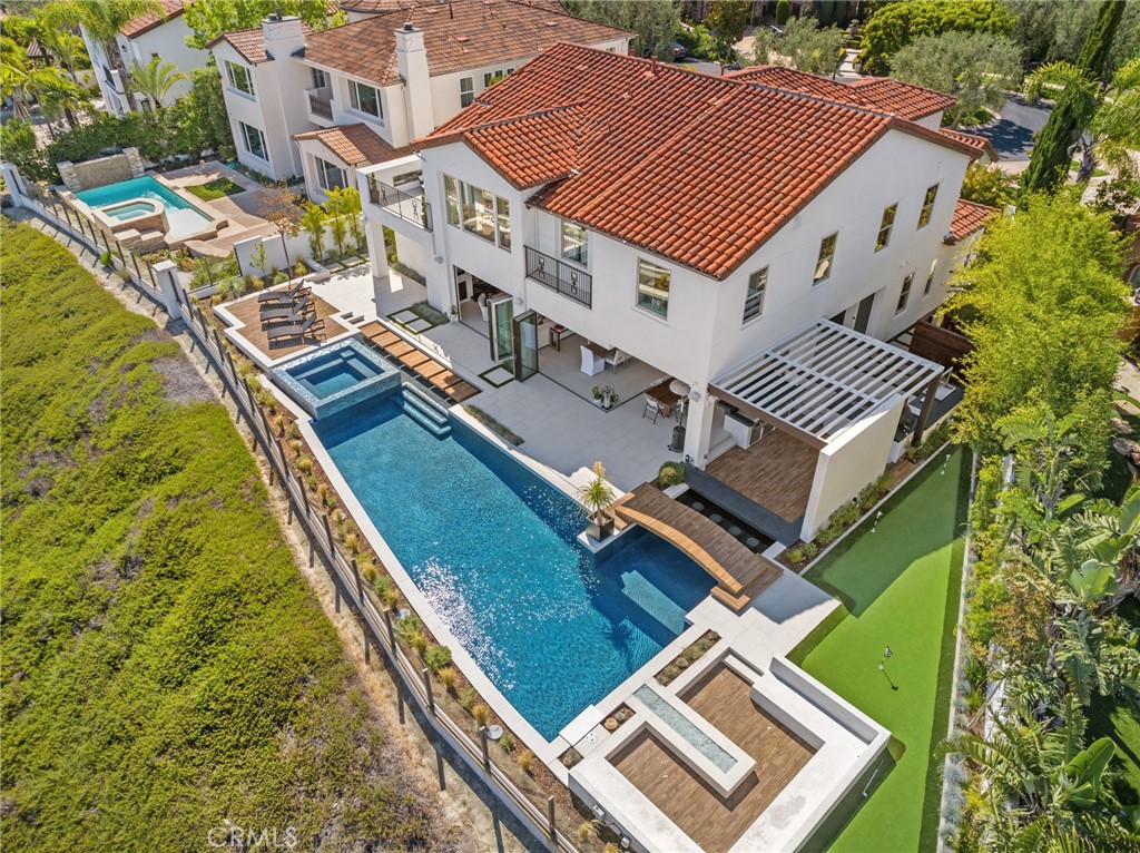 9 Coastal Canyon Drive