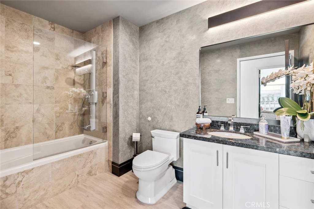 3141 Michelson Drive 1803
