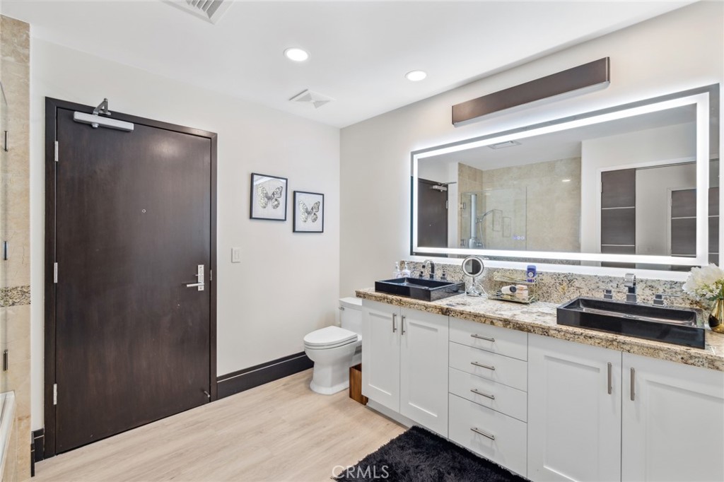 3141 Michelson Drive 1803