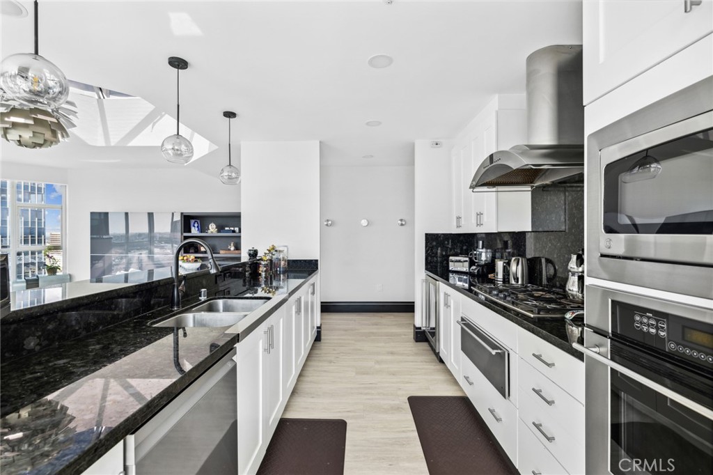 3141 Michelson Drive 1803