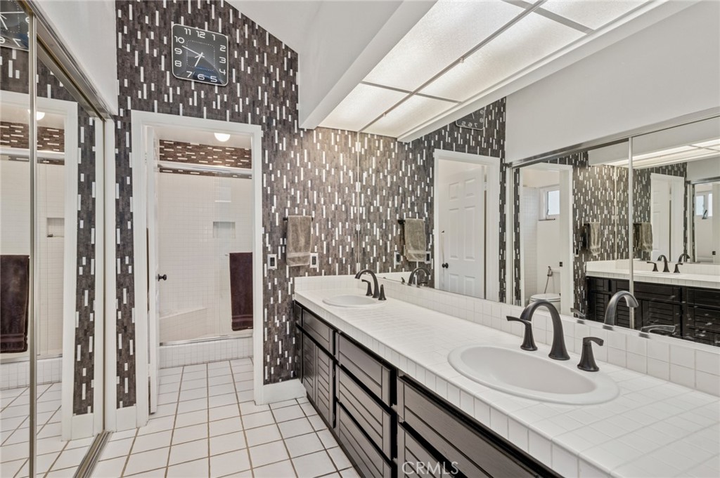 37 Shearwater Place