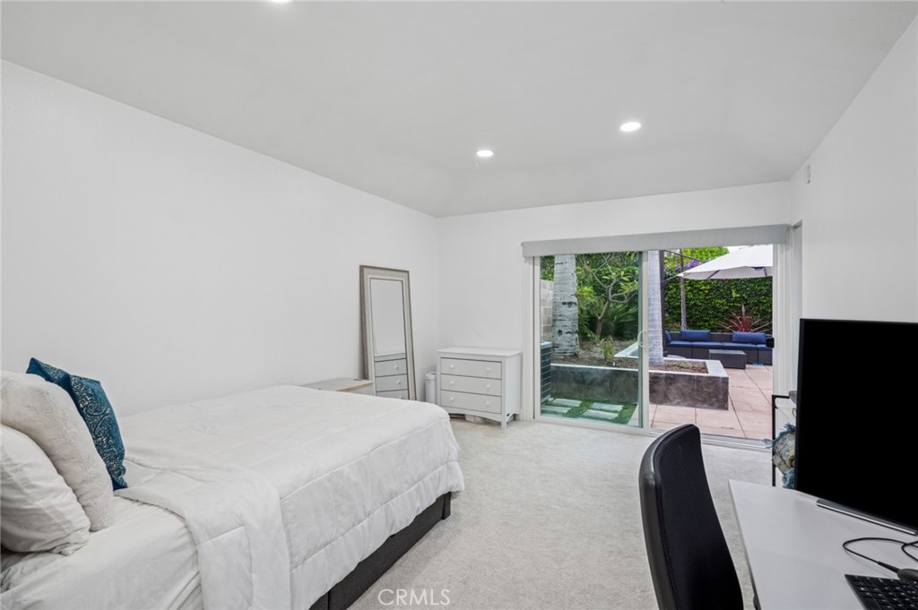 37 Shearwater Place