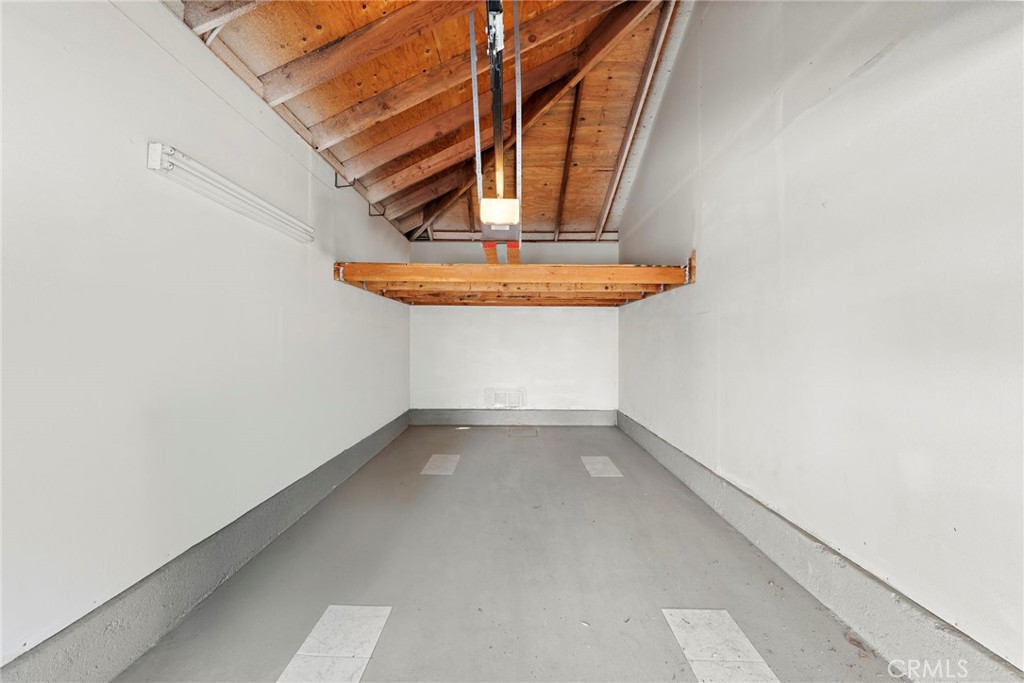 29 Baycrest Court 16