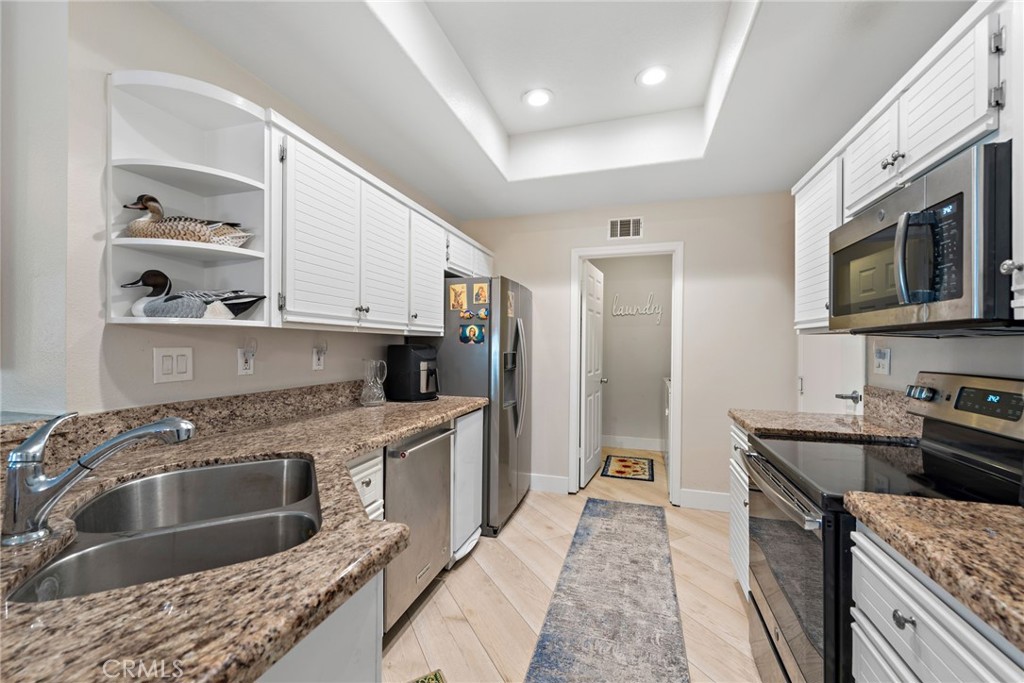 29 Baycrest Court 16