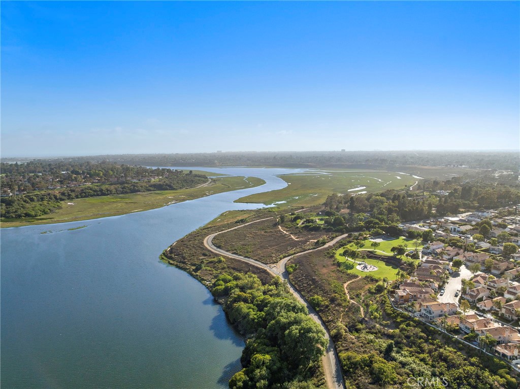 29 Baycrest Court 16