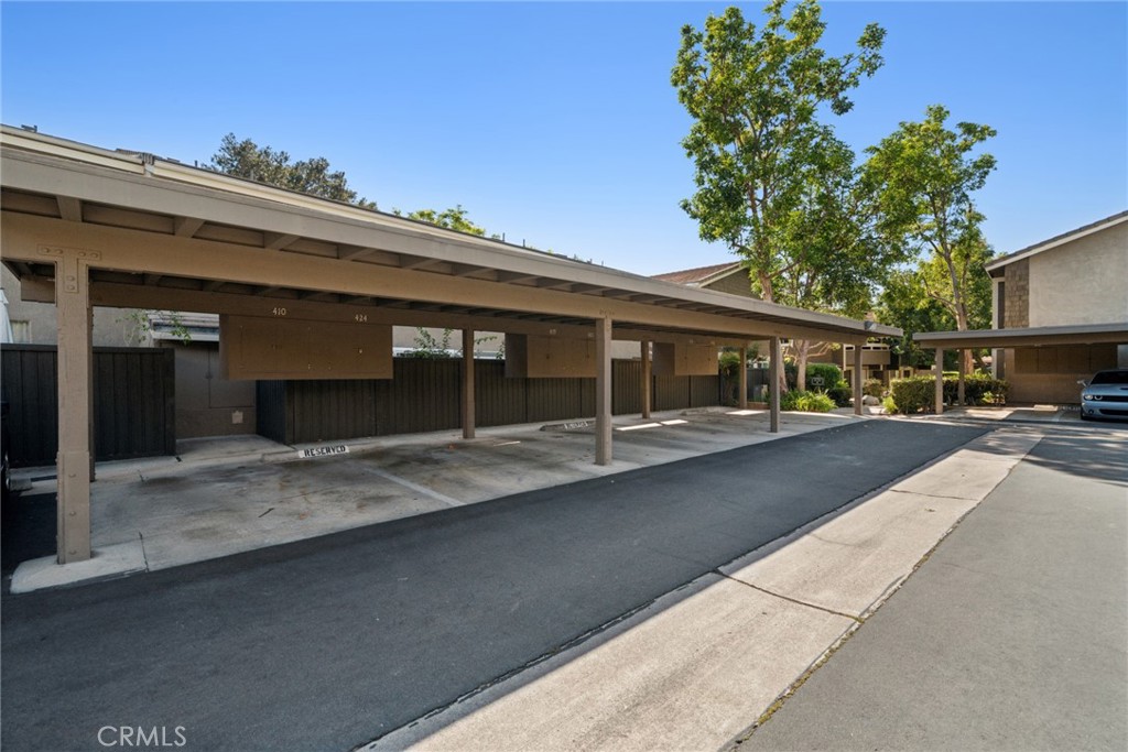 82 Streamwood