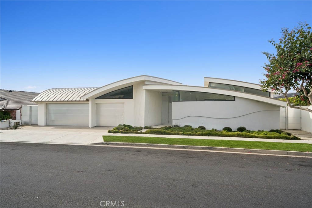 4607 Perham