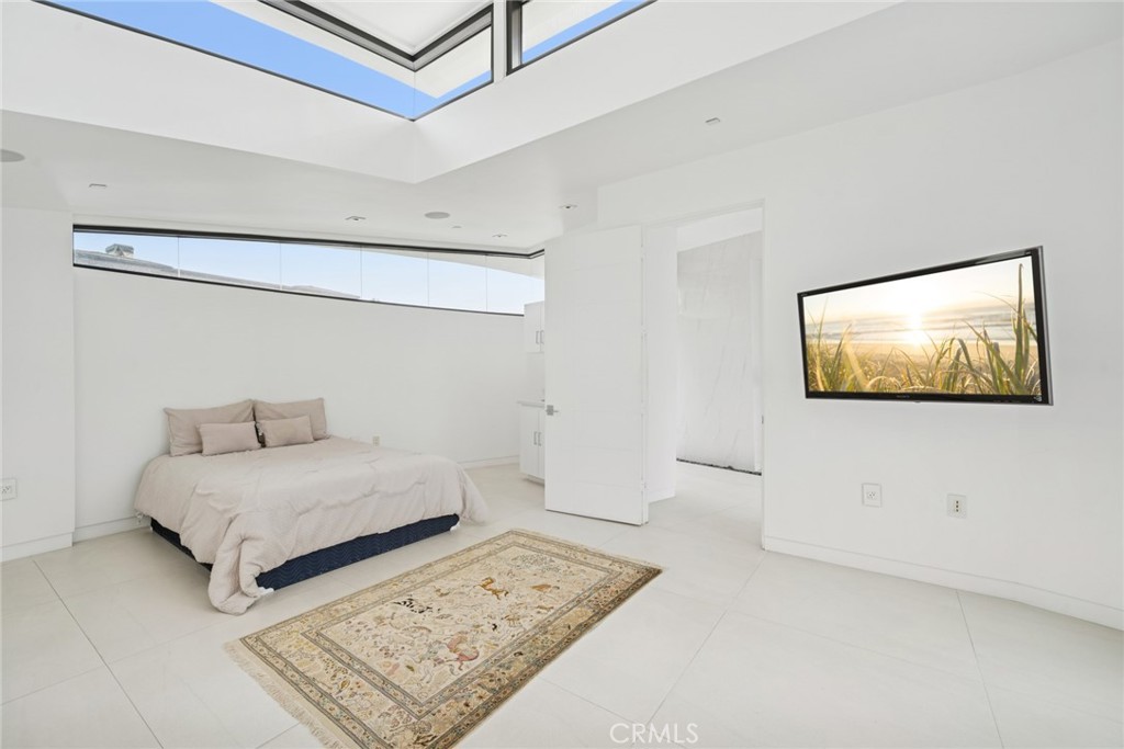 4607 Perham