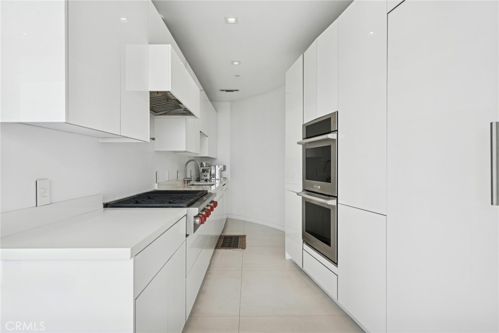 4607 Perham