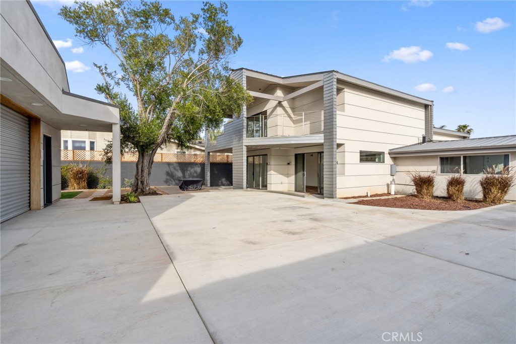 2613 Willo Lane