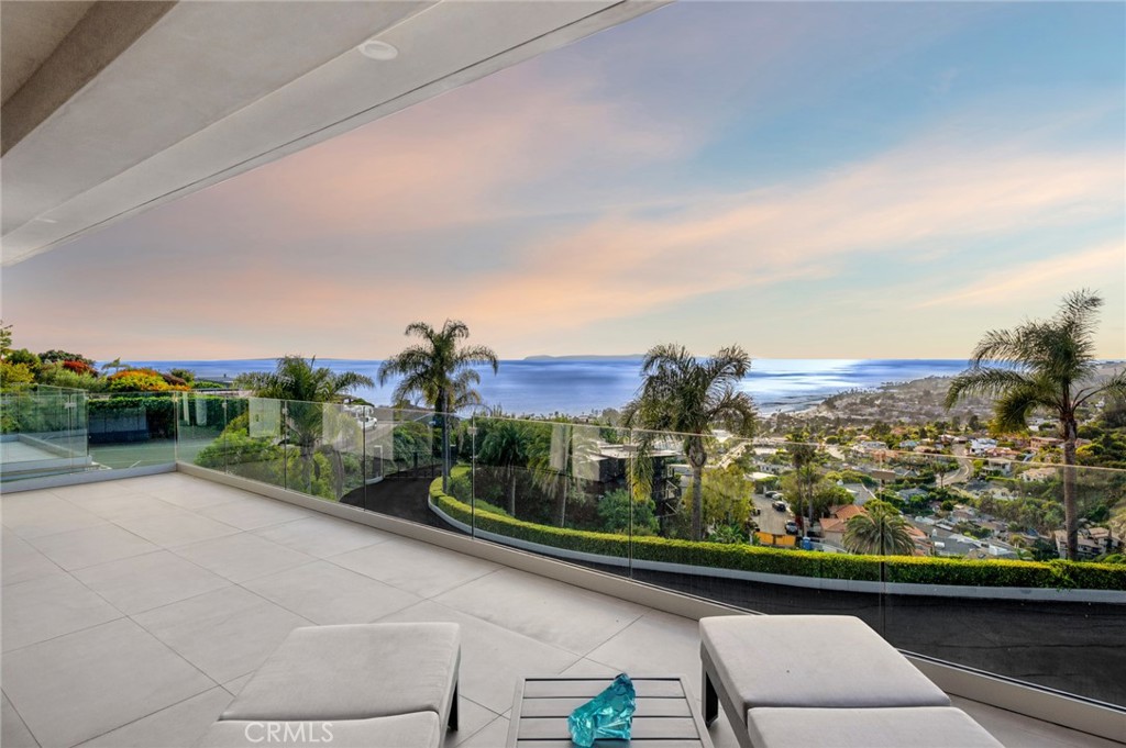 654 Canyon View
