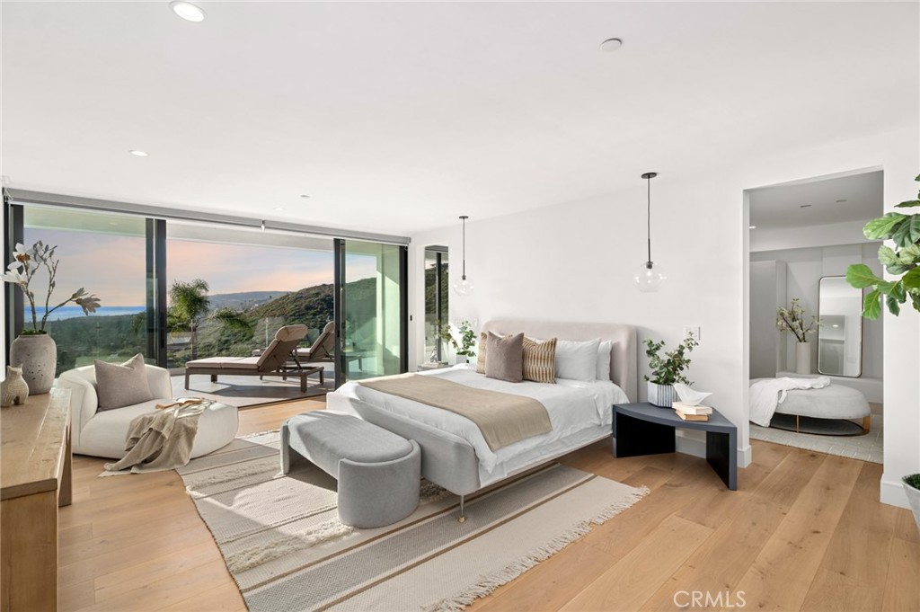 654 Canyon View