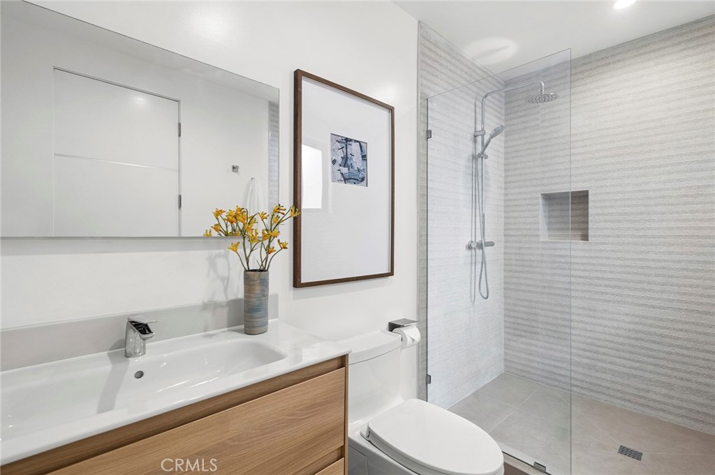 654 Canyon View