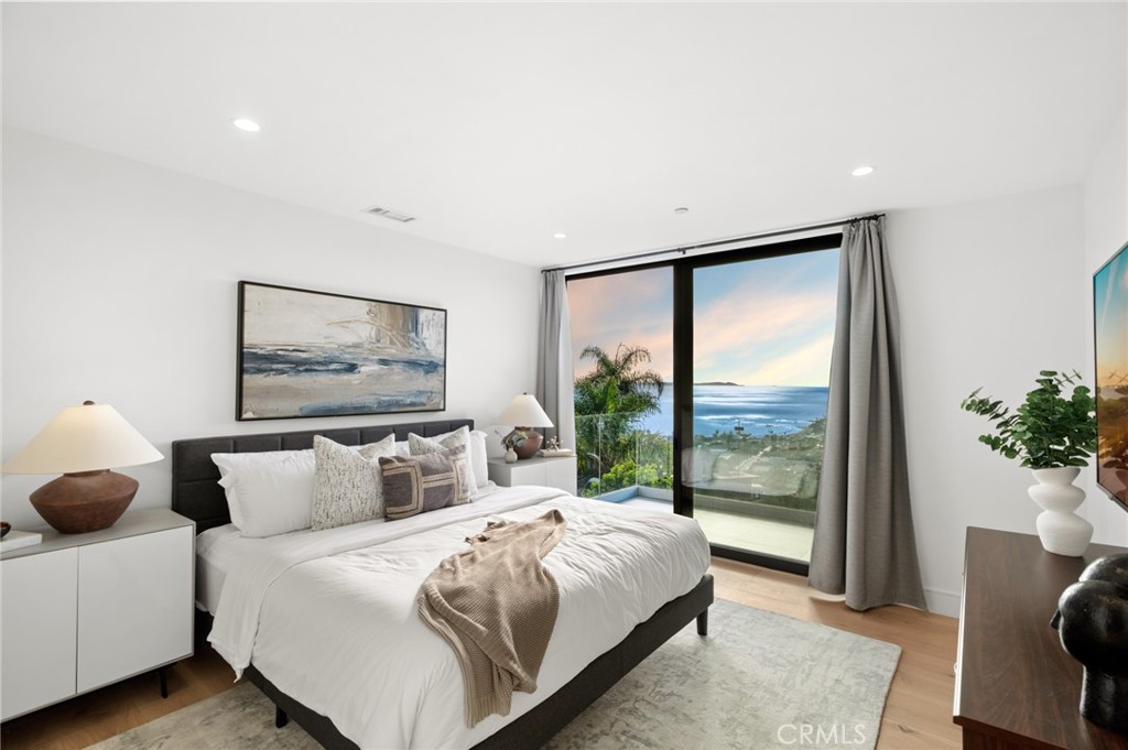 654 Canyon View