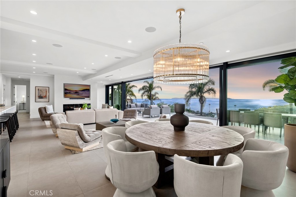 654 Canyon View