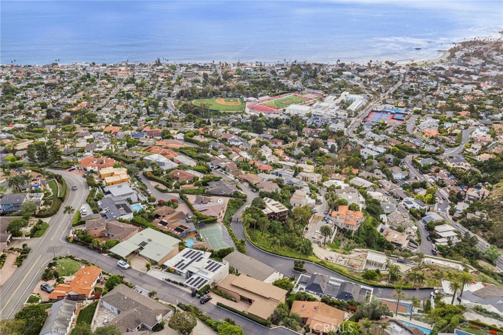 654 Canyon View