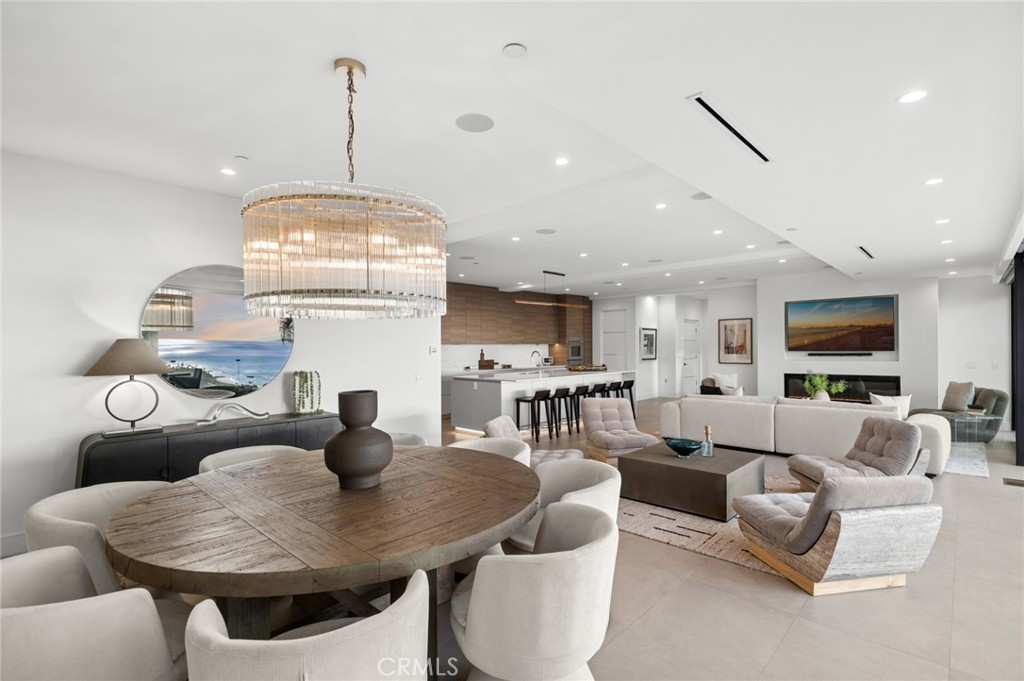 654 Canyon View