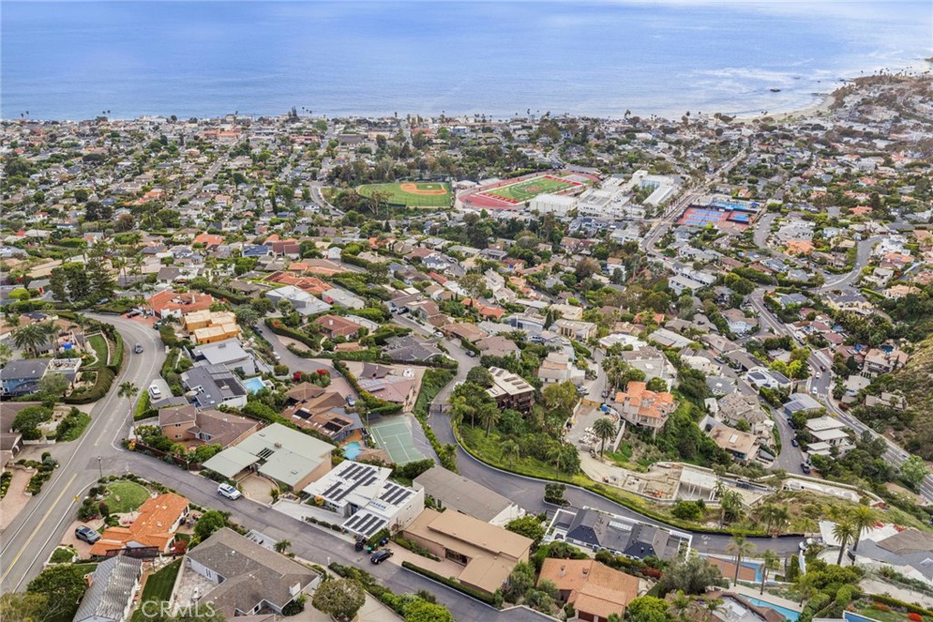 654 Canyon View