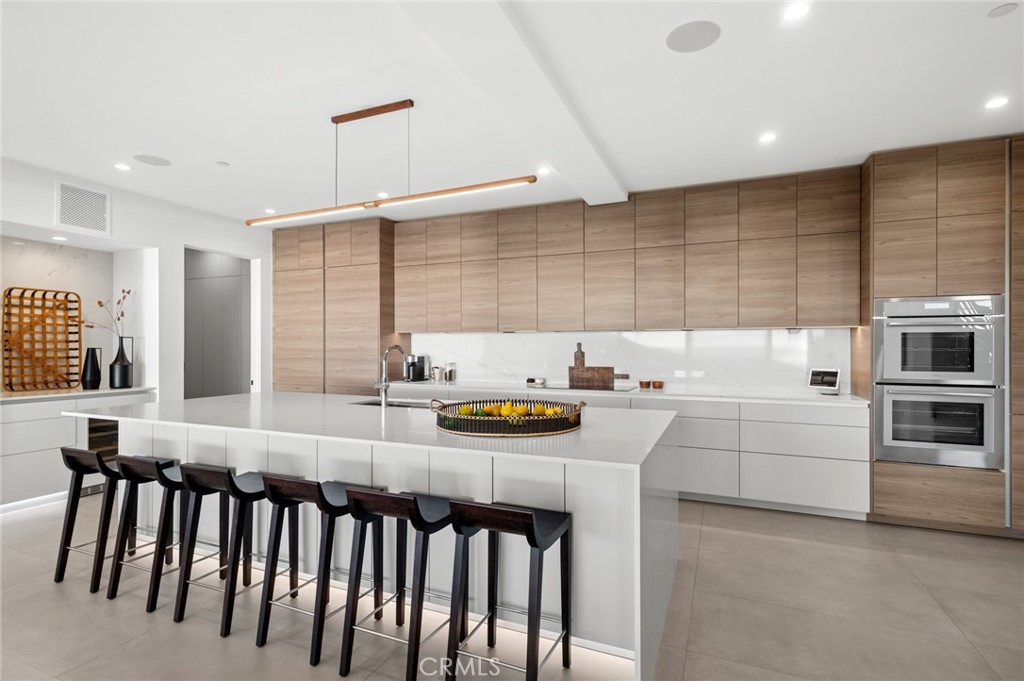 654 Canyon View