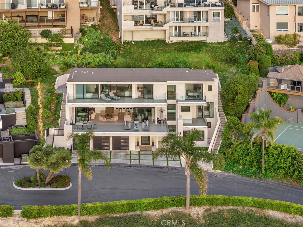 654 Canyon View