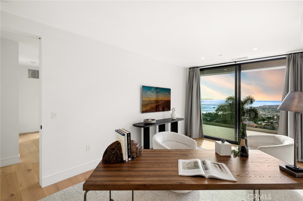 654 Canyon View
