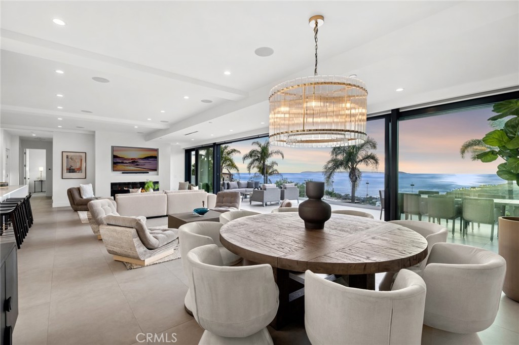 654 Canyon View