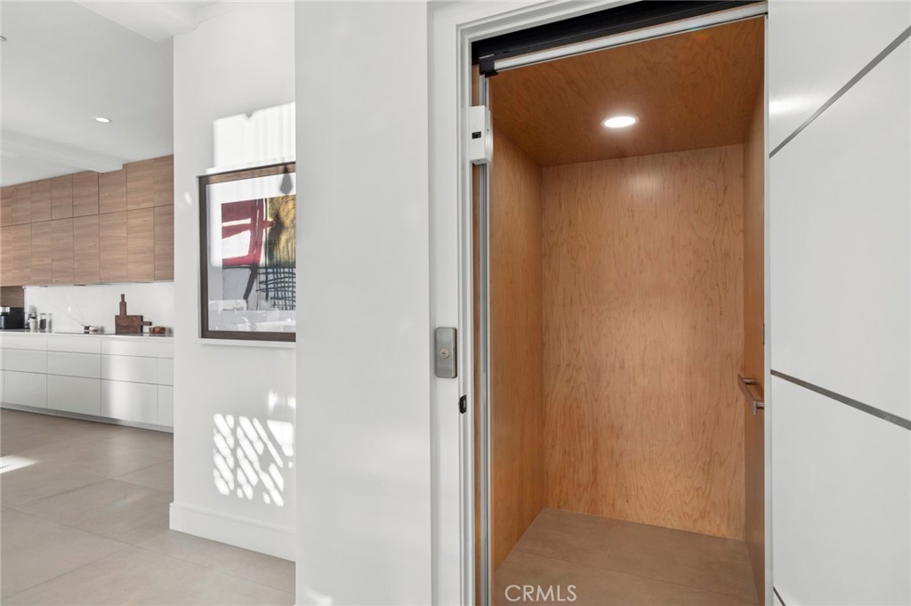 654 Canyon View
