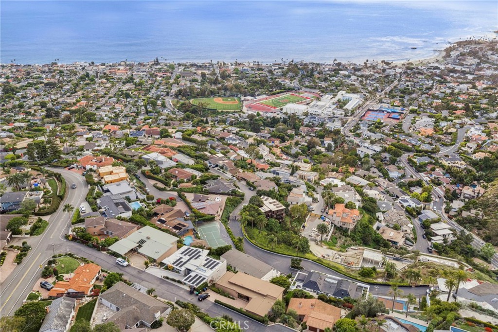 654 Canyon View