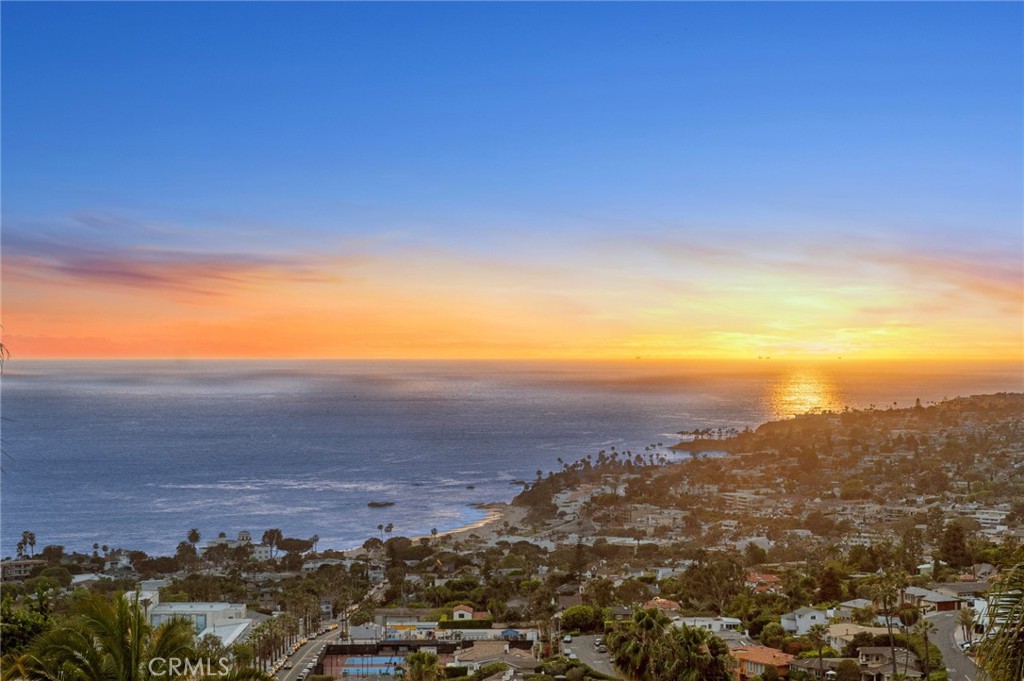 654 Canyon View