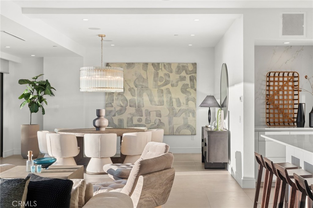 654 Canyon View