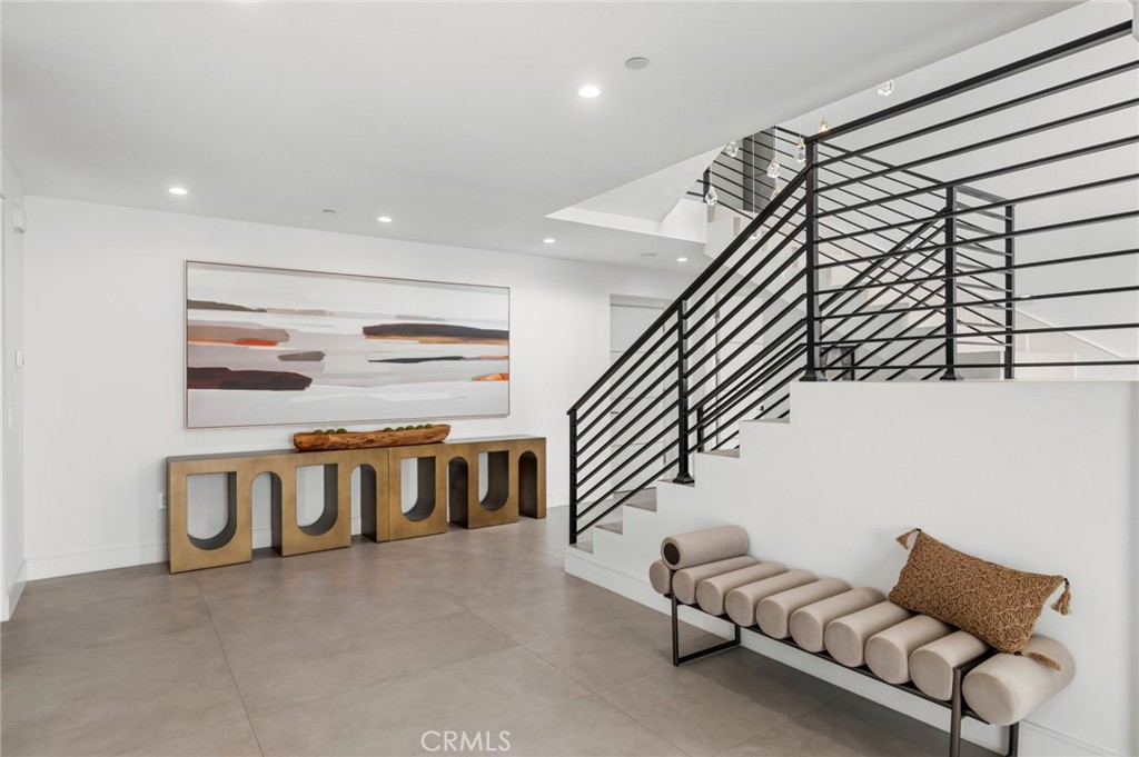 654 Canyon View