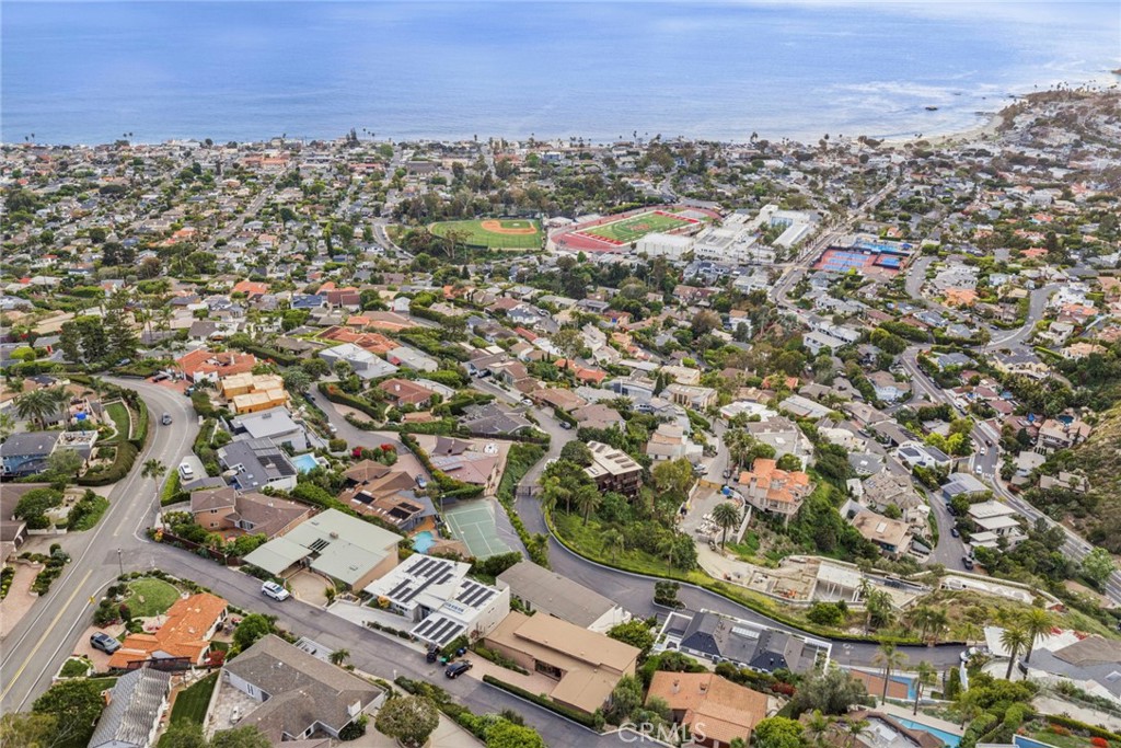654 Canyon View