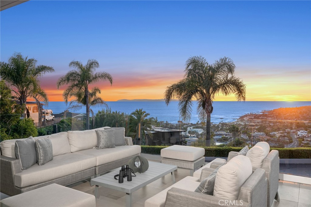 654 Canyon View
