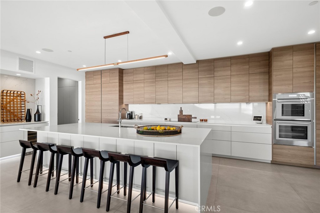654 Canyon View