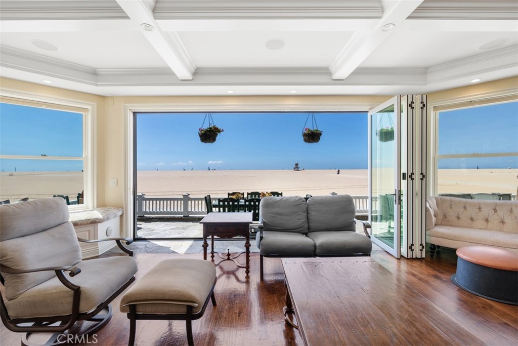 522 W Oceanfront