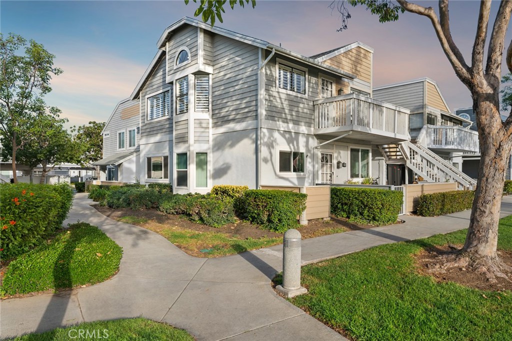 127 Huntington