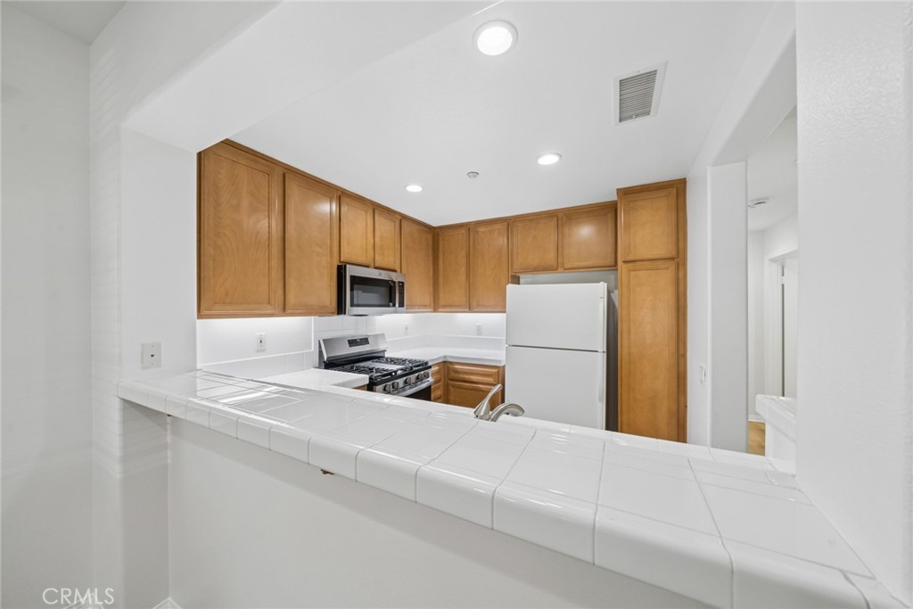 215 Dewdrop