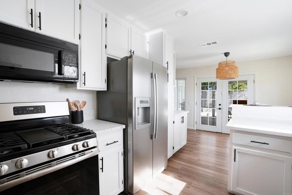 1429 Alpine Place