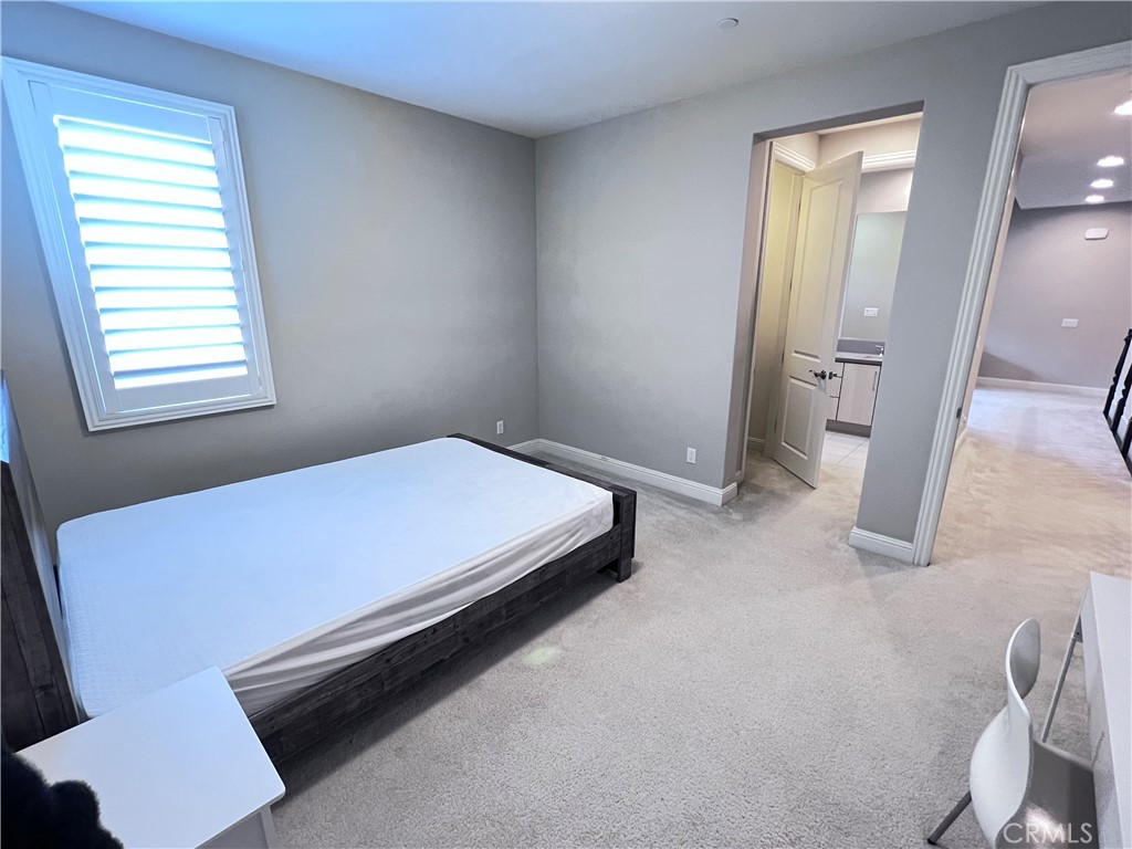 111 Gardenview