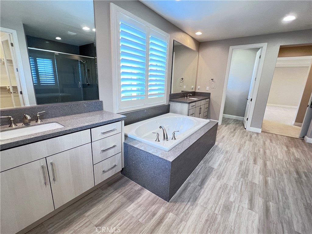 111 Gardenview